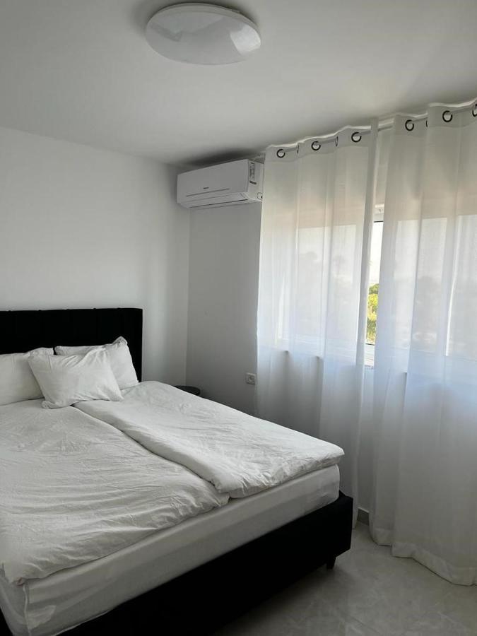 Hotel מישל נופש ,צופית תחתית 6003 Eilat Esterno foto